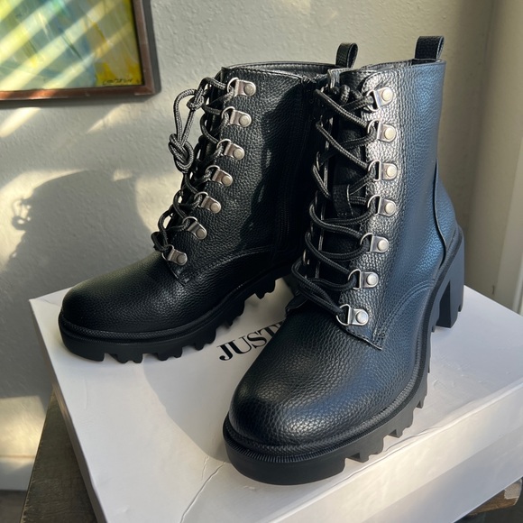 JustFab Averie Lace-up Ankle Boot - Picture 6 of 9